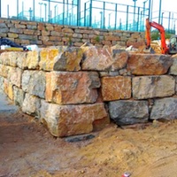 Muros de rocalla de contención